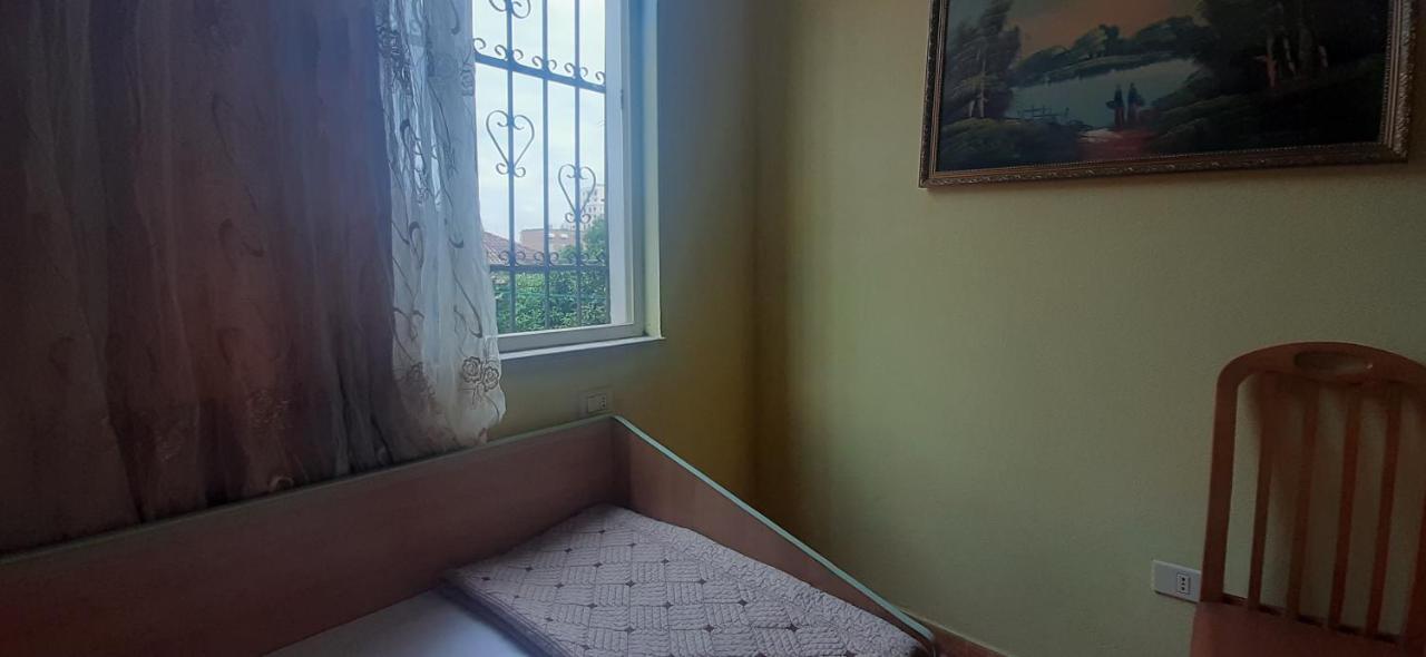 Enki'S Guesthouse Tirana Eksteriør billede