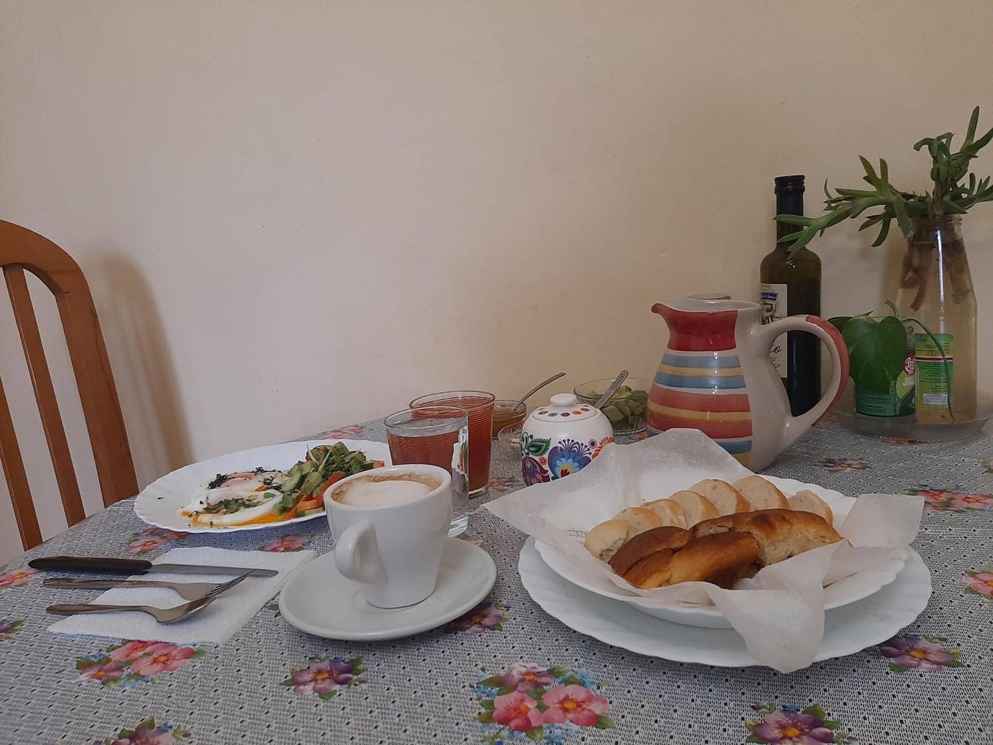 Enki'S Guesthouse Tirana Eksteriør billede